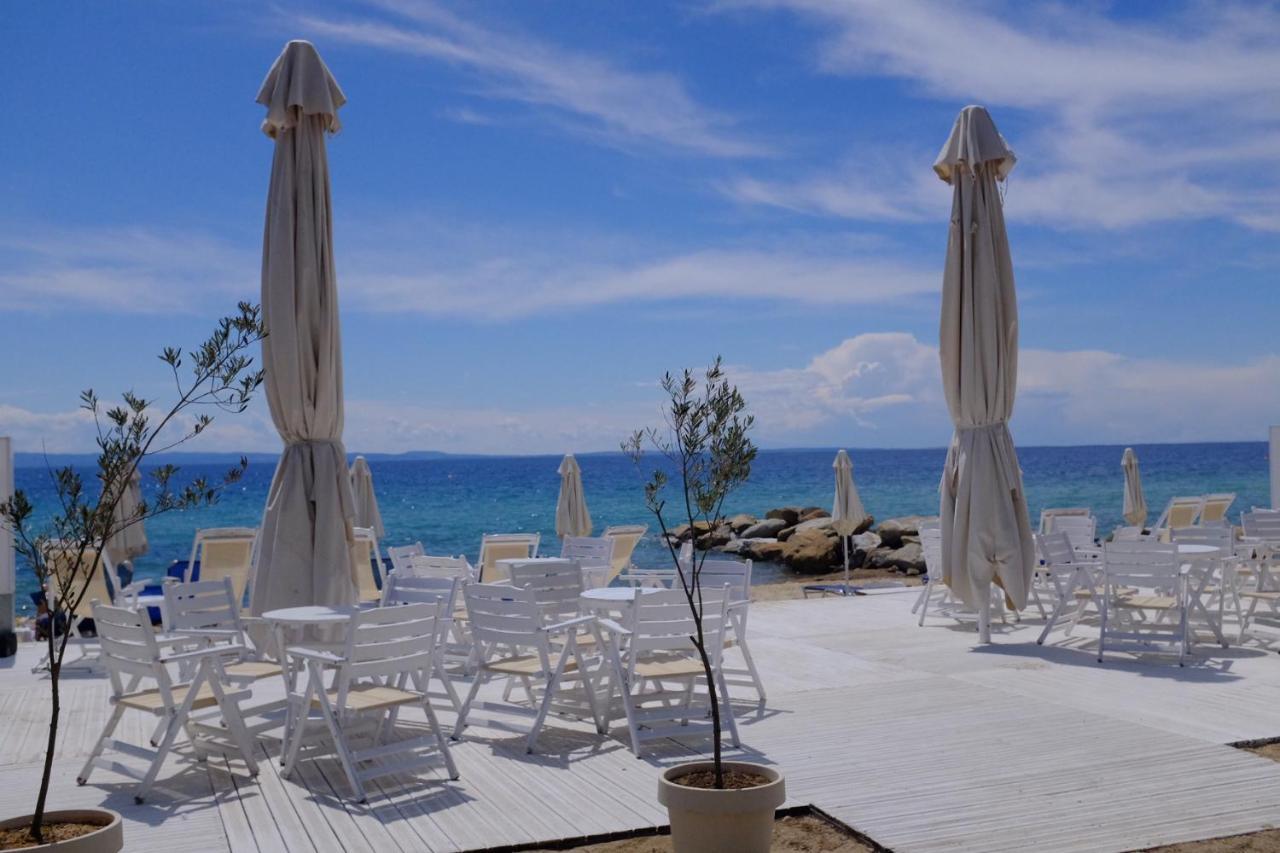 Seasidelongo Houses 1 Min From The Beach Of Nikiti Екстериор снимка